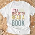It's A Good Day To Read A Book Vintage T-Shirt Gifts for Old Men