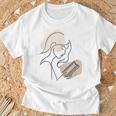 Line Art Abstract Minimalist Minimal For Book Lover Women T-Shirt Gifts for Old Men