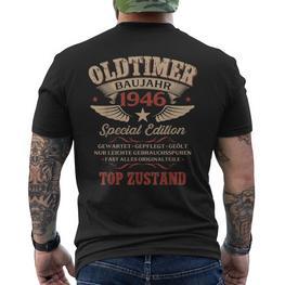 Geschenk Zum 80 Geburtstag Jahrgang 1946 Oldtimer Lustiges T-Shirt mit Rückendruck - Seseable