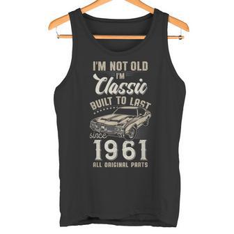 65歳の誕生日 1961年生まれのクラシックカー タンクトップ - Kawaiitshirt