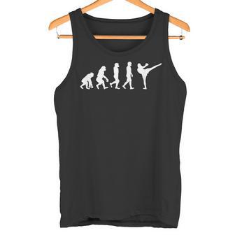 Human Ape Gorilla Evolution 空手 ボクシング キックボクシング タンクトップ - Kawaiitshirt