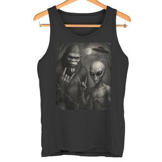 Selfie De Bigfoot Alien Friends De La Zone 51 Débardeur e - Cadeauxyz