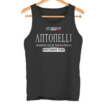 イタリアラ・ファミリア・アントネッリがミートボールで人生をつかむ タンクトップ - Kawaiitshirt
