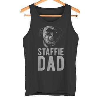 スタッフォードシャーブルテリア ブラック 男性用 スタッフィー パパ タンクトップ - Kawaiitshirt