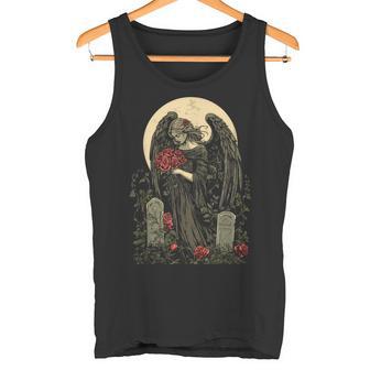 月の前でバラを持つゴシック調の天使 Goth タンクトップ - Kawaiitshirt