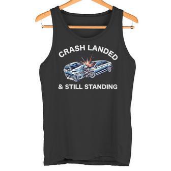 自動車事故サバイバー おもしろい 自動車事故 けが リカバリー タンクトップ - Kawaiitshirt