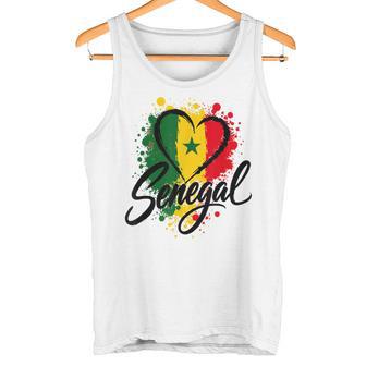 I Loveenegal 休暇 旅行 旗 お土産 ハート ツーリスト タンクトップ - Kawaiitshirt