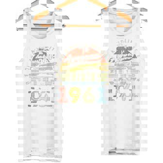 オンバック 65 限定版 1961年6月65日 誕生日 タンクトップ - Kawaiitshirt
