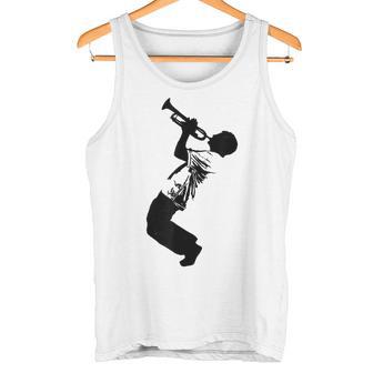 ジャズ&ブルースミュージシャン アーティスト トランペット ミュージックシルエット タンクトップ - Kawaiitshirt