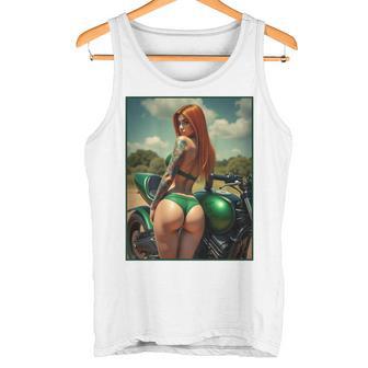 バックプリントtシャツ セクシーな赤毛ピンナップガール&バイク タンクトップ - Kawaiitshirt