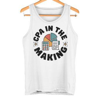 公認会計士になる予定の公認会計士 タンクトップ - Kawaiitshirt