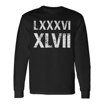 8647 ローマ数字 抗議ヴィンテージアンティーク調 Lxxxvi Xlvii 長袖Tシャツ - Kawaiitshirt