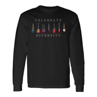 おかしいギターは多様性の型音楽ギフトを祝う 長袖Tシャツ - Kawaiitshirt