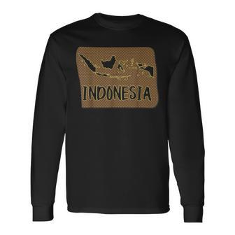インドネシアの伝統的なバティックパターンの地図。 長袖Tシャツ - Kawaiitshirt
