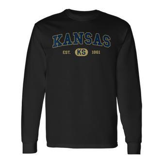 カンザス州 クラシックカレッジバーシティスタイル。心地よいカンザス。 長袖Tシャツ - Kawaiitshirt