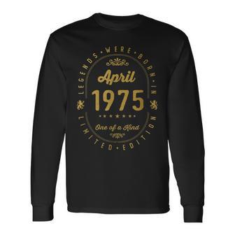 レジェンドは1975年四月生まれ 誕生日 長袖Tシャツ - Kawaiitshirt