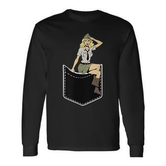 胸にピンナップガール グラフィックtシャツ クラシック ピンナップポスター 長袖Tシャツ - Kawaiitshirt