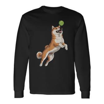 遊び心のある柴犬フェッチ追いかけテニスボール 長袖Tシャツ - Kawaiitshirt