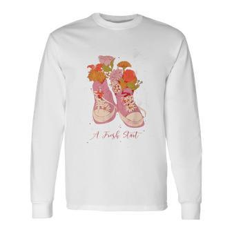 Jolie Paire De Chaussures Avec Fleurs Rétrointage T-shirt à manches longues - Cadeauxyz