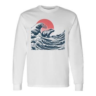 神奈川沖のビッグウェーブでサーフィンをするサーファーのカピバラ 長袖Tシャツ - Kawaiitshirt