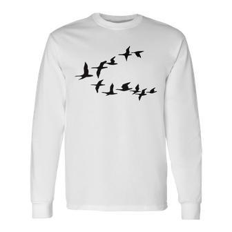 飛ぶ鳥の群れ 長袖tシャツ 長袖Tシャツ - Kawaiitshirt