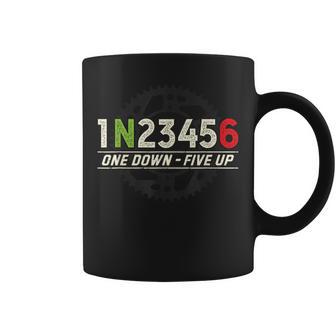 1N23456 オートバイギアシフトパターン バイカーモーターサイクリスト用 コーヒーマグ - Kawaiitshirt