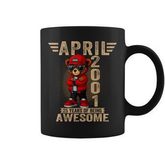 2001年4月25日の誕生日男性と女性の素晴らしいテディベア。 コーヒーマグ - Kawaiitshirt