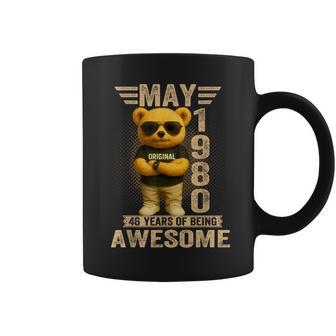 46歳 1980年5月 テディベア 46歳 誕生日 男性 女性 コーヒーマグ - Kawaiitshirt