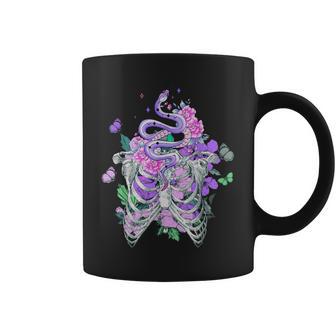 Camisa Floral Púrpura De Laerpiente De La Mariposa Esqueleto Gótico De La Mariposa Taza de café - Regaloses