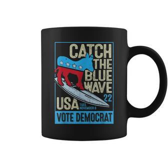 Catch The Blue Waveurfing Democrat Donkey Midterm Election コーヒーマグ - Kawaiitshirt