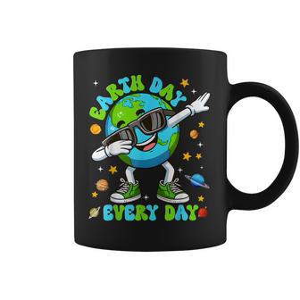 Earth Day Every Day Dabbing Planet Environment Boy Coffee Mug - Thegiftio UK