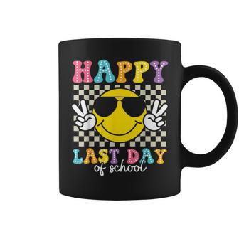 Happy Last Day Of School Smile Face Teacher Student Kids Coffee Mug - Thegiftio
