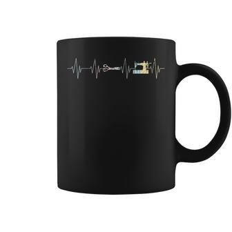 Heartbeat ミシンキルティングミシン。 コーヒーマグ - Kawaiitshirt