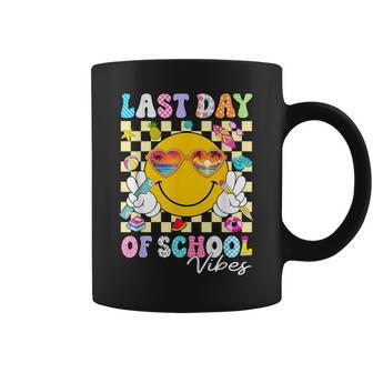 Last Day Of School Vibes Teacher Student Groovy Graduation Coffee Mug - Thegiftio UK