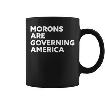 Morons Are Governing America コーヒーマグ - Kawaiitshirt