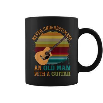 Neous-Estimez Jamais Unieil Homme Avec Une Guitare Tasse - Cadeauxyz