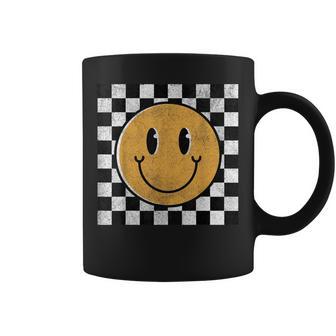Retro Happy Face Checkerboard – Checkered Pattern Smile Coffee Mug - Thegiftio