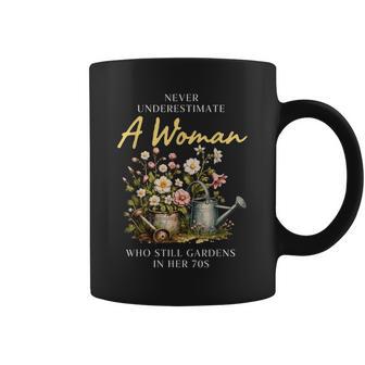 Never Underestimate Woman Gardening Vintage 70S Coffee Mug - Thegiftio UK