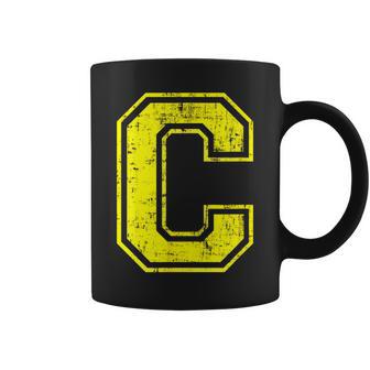 アルファベット C 大文字 イニシャル クラシック 学校 カレッジ コーヒーマグ - Kawaiitshirt