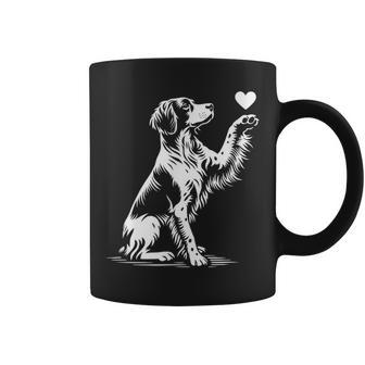 ブリタニー スパニエル お座り犬の心愛のグラフィック デザイン コーヒーマグ - Kawaiitshirt