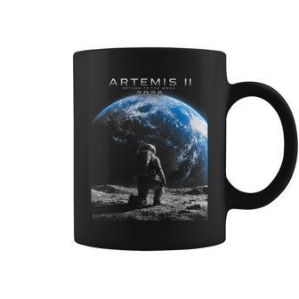 ミッション・トゥ・ザ・ムーン 宇宙飛行士アルテミス 2026 ロケットアルテミス2 コーヒーマグ - Kawaiitshirt