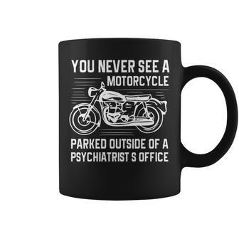 精神科医の外にバイクが停まっているのを見たことはありません 長袖tシャツ コーヒーマグ - Kawaiitshirt