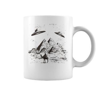 Alien Pyramid Iintage Aliens Ufo Day Taza de café - Regaloses