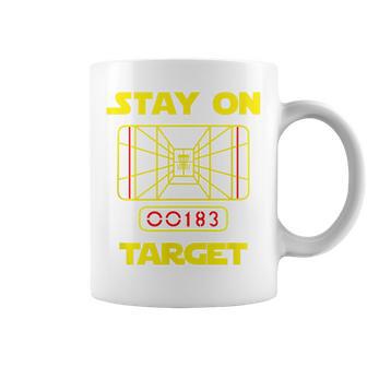 Stay On Target-ディスクゴルフtシャツ コーヒーマグ - Kawaiitshirt