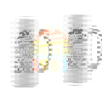 オンバック 65 限定版 1961年6月65日 誕生日 コーヒーマグ - Kawaiitshirt