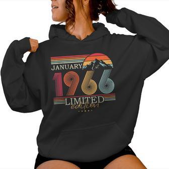 1966年1月生まれ 還暦祝い 60歳 誕生日 ヴィンテージ レトロ 1966 ギフト 男性 女性 レディースパーカー - Kawaiitshirt