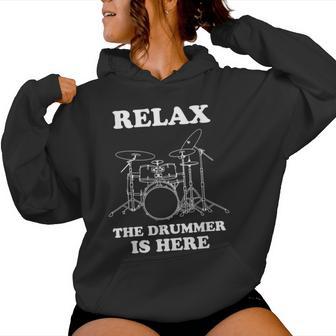 Humor Drummer Is Here Drum Kit And Women Sudadera con capucha para mujer - Regaloses