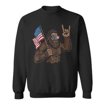 4Th Of July Bigfoot Rock Hand Us Flag Sasquatch Boy Kids Sweatshirt - Thegiftio UK