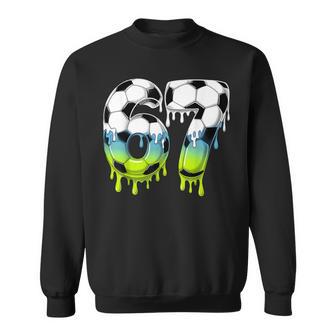 67 サッカーボードリップ シックスセブン サッカーボール ドリップボーイズ ユース サッカー スウェットシャツ - Kawaiitshirt