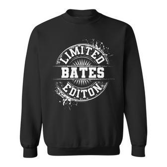 Bates 面白い 苗字 ファミリーツリー 誕生日 同窓会 ギフトアイデア 長袖tシャツ スウェットシャツ - Kawaiitshirt